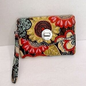 Vera Bradley Flower Shower Turnlock Wristlet EUC